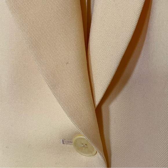 Pendleton Vtg Blazer 100% Virgin Wool Made in USA Butter Yellow Size 6P - Picture 8 of 9